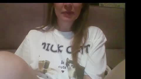 Snapshot of sladkiegubki chatting on 10-22-25, 09:58 Sladkiegubki online show from 10-22-25, 09:58