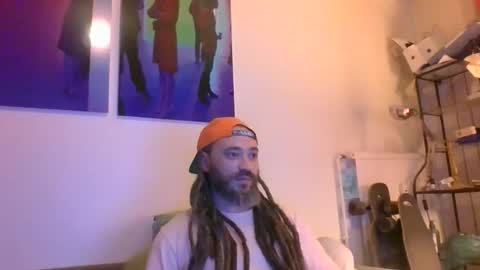 Snapshot of slashfantasy chatting on 12-10-24, 02:39 slashfantasy online show from 12-10-24, 02:39