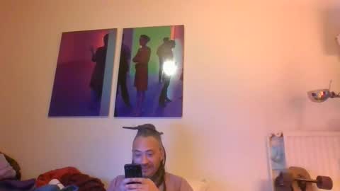 Snapshot of slashfantasy chatting on 10-27-25, 02:32 slashfantasy online show from 10-27-25, 02:32