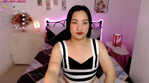 Queen Cyrine online show from 02-17-25, 03:58