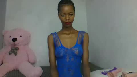 Snapshot of slaybby chatting on 11-14-25, 10:47 Slaybby online show from 11-14-25, 10:47