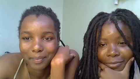 Snapshot of sleciah chatting on 12-16-25, 09:36 sleciah online show from 12-16-25, 09:36