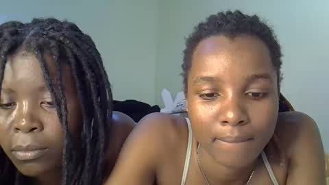 Snapshot of sleciah chatting on 12-21-25, 07:32 sleciah online show from 12-21-25, 07:32