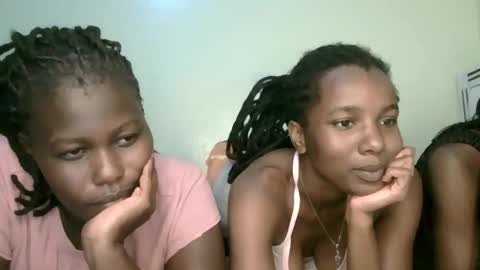 Snapshot of sleciah chatting on 01-14-26, 12:27 sleciah online show from 01-14-26, 12:27