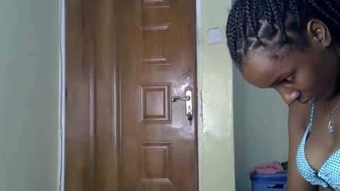 Snapshot of sleciah chatting on 02-06-26, 10:46 sleciah online show from 02-06-26, 10:46