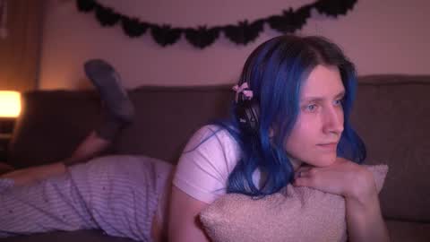 Sonya online show from 10-22-25, 07:35