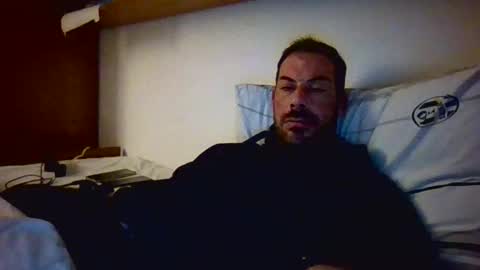 Snapshot of slevin1983 chatting on 12-12-24, 12:59 slevin online show from 12-12-24, 12:59