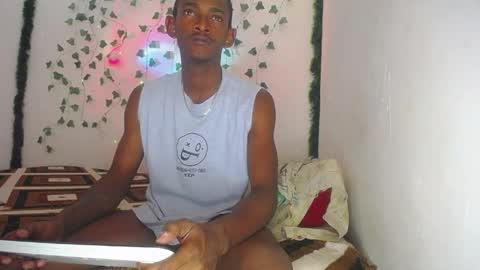 sleyandluna1 online show from 05-06-26, 02:40