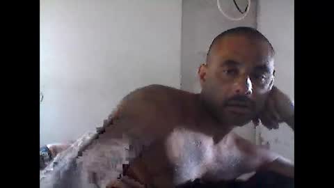 Snapshot of slickstre chatting on 05-27-26, 11:13 slickstre online show from 05-27-26, 11:13