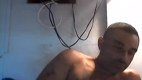 Snapshot of slickstre chatting on 06-22-26, 01:51 slickstre online show from 06-22-26, 01:51