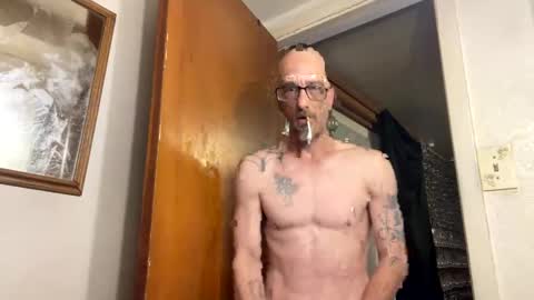 Snapshot of slim315488 chatting on 05-23-26, 11:47 slim315488 online show from 05-23-26, 11:47
