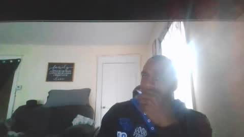 Snapshot of slim484035 chatting on 10-12-25, 07:02 Slim8975 online show from 10-12-25, 07:02