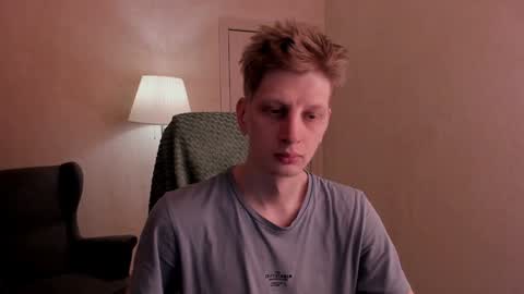 Snapshot of slim_andy chatting on 12-06-24, 01:00 Andy online show from 12-06-24, 01:00