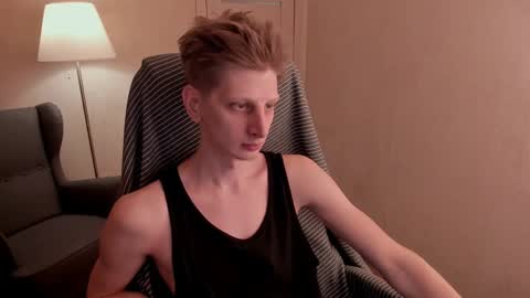 Snapshot of slim_andy chatting on 12-14-24, 01:38 Andy online show from 12-14-24, 01:38