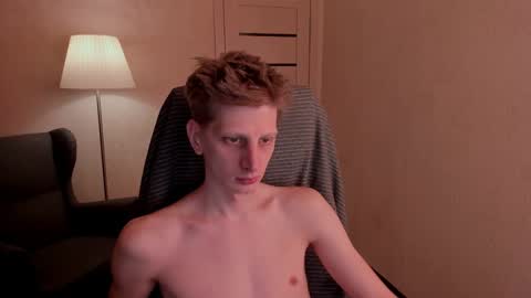 Snapshot of slim_andy chatting on 12-19-24, 01:07 Andy online show from 12-19-24, 01:07