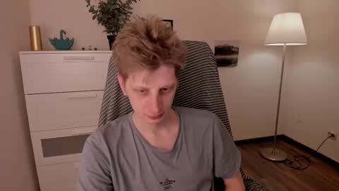 Snapshot of slim_andy chatting on 03-01-25, 12:34 Andy online show from 03-01-25, 12:34