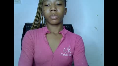 Snapshot of slim_ebonypet chatting on 06-28-26, 08:42 Crystal online show from 06-28-26, 08:42