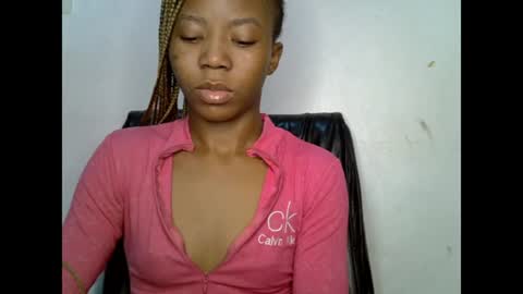 Snapshot of slim_ebonypet chatting on 07-03-26, 10:54 Crystal online show from 07-03-26, 10:54