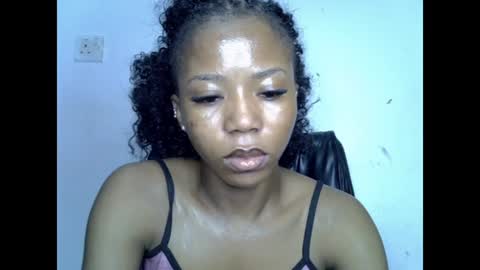 Snapshot of slim_ebonypet chatting on 07-22-26, 09:12 Crystal online show from 07-22-26, 09:12
