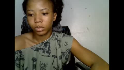 Snapshot of slim_ebonypet chatting on 08-06-26, 12:07 Crystal online show from 08-06-26, 12:07