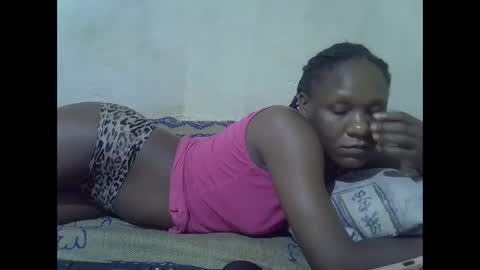 slim_girl3 online show from 02-24-25, 09:41