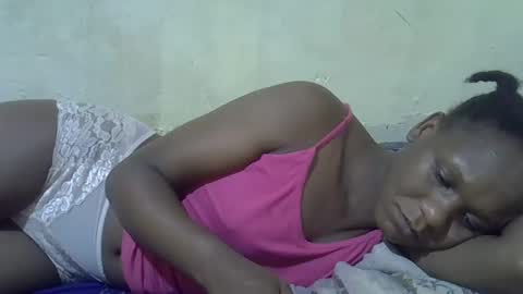 slim_girl3 online show from 03-01-25, 08:21