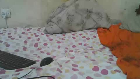 slim_girl3 online show from 04-29-26, 05:30