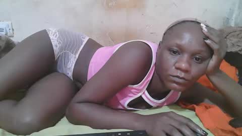 slim_girl3 online show from 05-06-26, 03:24