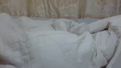 Snapshot of slim_kiteey chatting on 10-06-25, 12:19 slim_kiteey online show from 10-06-25, 12:19