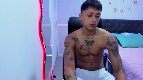 Snapshot of slim_master12 chatting on 12-10-24, 05:55 slim_master12 online show from 12-10-24, 05:55