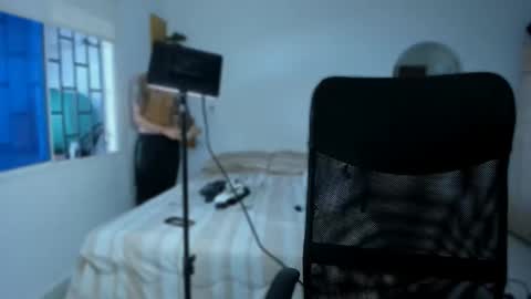 Snapshot of slim_master12 chatting on 09-24-25, 01:47 slim_master12 online show from 09-24-25, 01:47