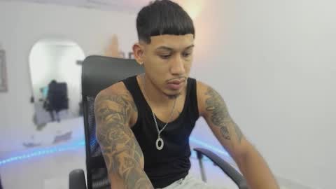 Snapshot of slim_master12 chatting on 01-16-26, 11:42 slim_master12 online show from 01-16-26, 11:42