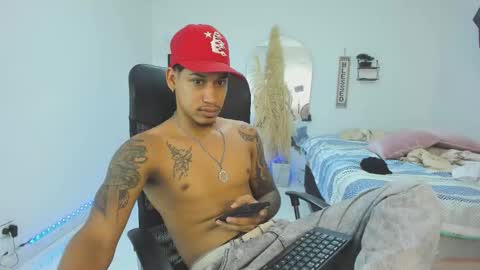 Snapshot of slim_master12 chatting on 02-19-26, 10:28 slim_master12 online show from 02-19-26, 10:28