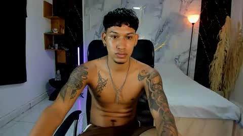 slim_master12 online show from 05-18-26, 03:24