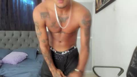 slim_master12 online show from 05-19-26, 08:48