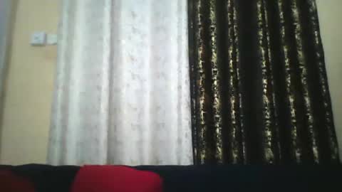 slim_petite_ebony online show from 03-18-26, 10:29