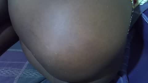 Snapshot of slim_slender1 chatting on 10-17-25, 11:18 Jacky online show from 10-17-25, 11:18