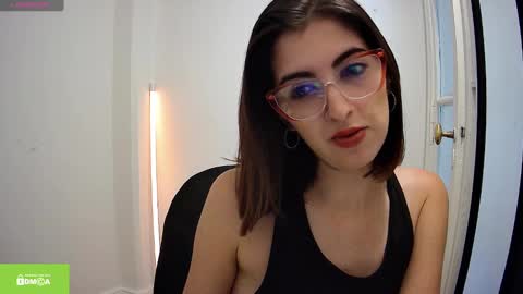 Snapshot of slimbaby69 chatting on 12-12-24, 03:16 Ivi online show from 12-12-24, 03:16