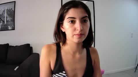 Snapshot of slimbaby69 chatting on 03-11-25, 02:29 Ivi online show from 03-11-25, 02:29