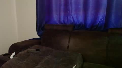 Snapshot of slimhot_ chatting on 12-30-24, 12:20 slim online show from 12-30-24, 12:20