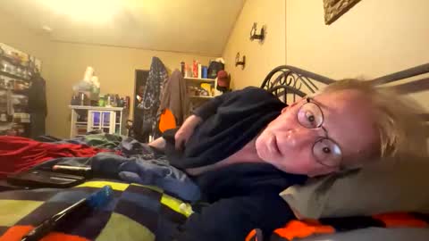 Snapshot of slimjim061560 chatting on 05-12-26, 08:00 slimjim061560 online show from 05-12-26, 08:00