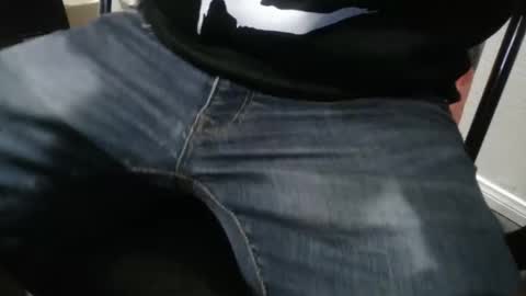 Snapshot of slimjimorange9 chatting on 01-07-26, 01:19 slimjimorange9 online show from 01-07-26, 01:19