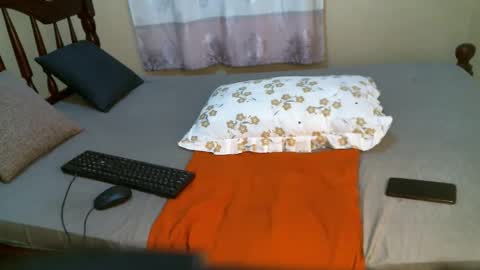 Snapshot of slimqueenbae chatting on 09-10-25, 06:13 slimqueenbae online show from 09-10-25, 06:13
