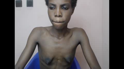 slimzyxdoll online show from 02-03-25, 08:46