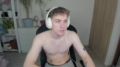 Mila online show from 01-24-25, 10:00