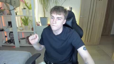 Mila online show from 02-13-25, 05:01