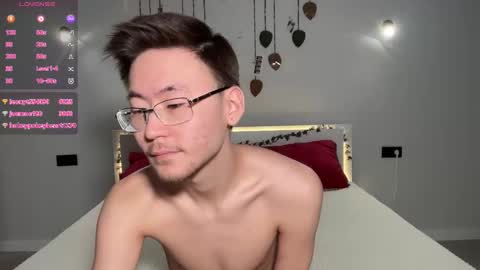 Snapshot of slola_li chatting on 02-27-26, 02:33 Lola and Li - online show from 02-27-26, 02:33