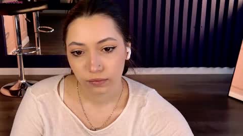 Emilia online show from 04-28-26, 12:32