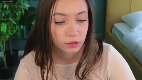 Emilia online show from 05-09-26, 12:54