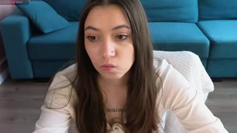 Emilia online show from 06-25-26, 12:42